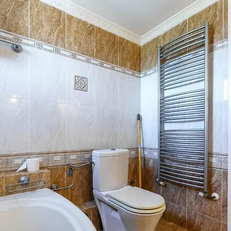 Villa Charming Luxury For 16 People