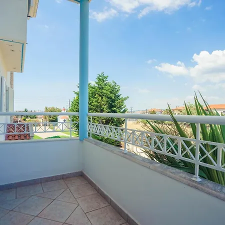Charming Luxury For 16 People Villa Nikiti (Sithonia)